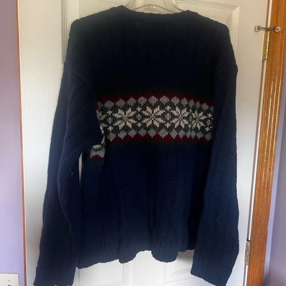 GAP Shetland Wool V-Neck‎ Sweater in Blue and Red Pattern Men's Large EUC